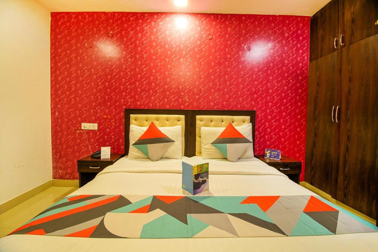 Fabexpress Tp Suite Near Igi Airport New Delhi Exteriör bild