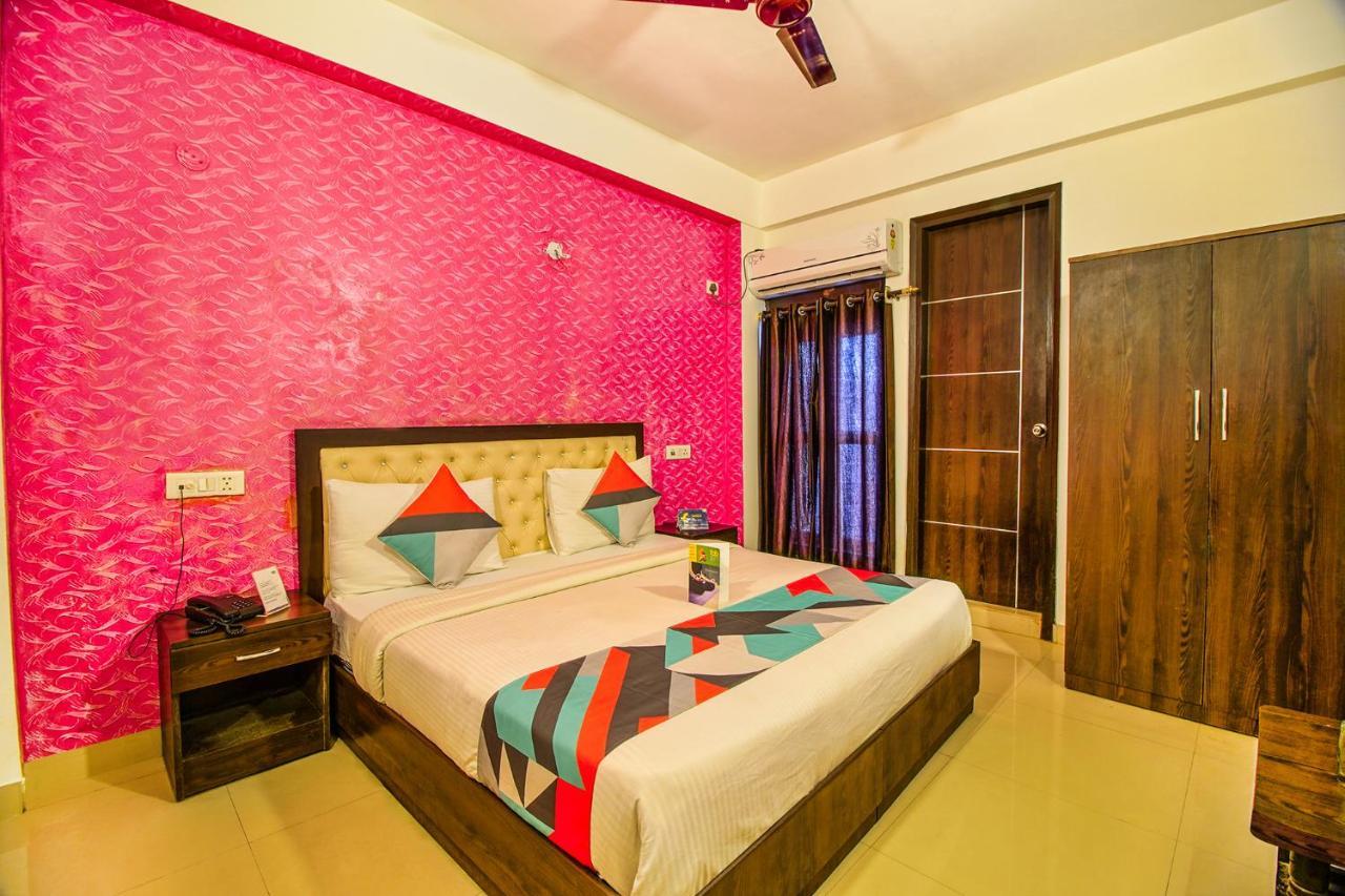 Fabexpress Tp Suite Near Igi Airport New Delhi Exteriör bild